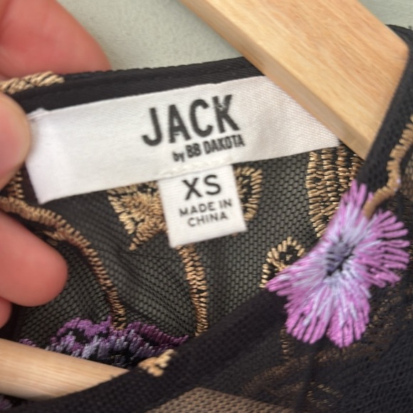 JACK by BB DAKOTA Floral embroidered body suit with sheer panelling - Picture 2 of 6